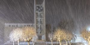 Tromborn, l'église saint Éloi sous la neige d'avril