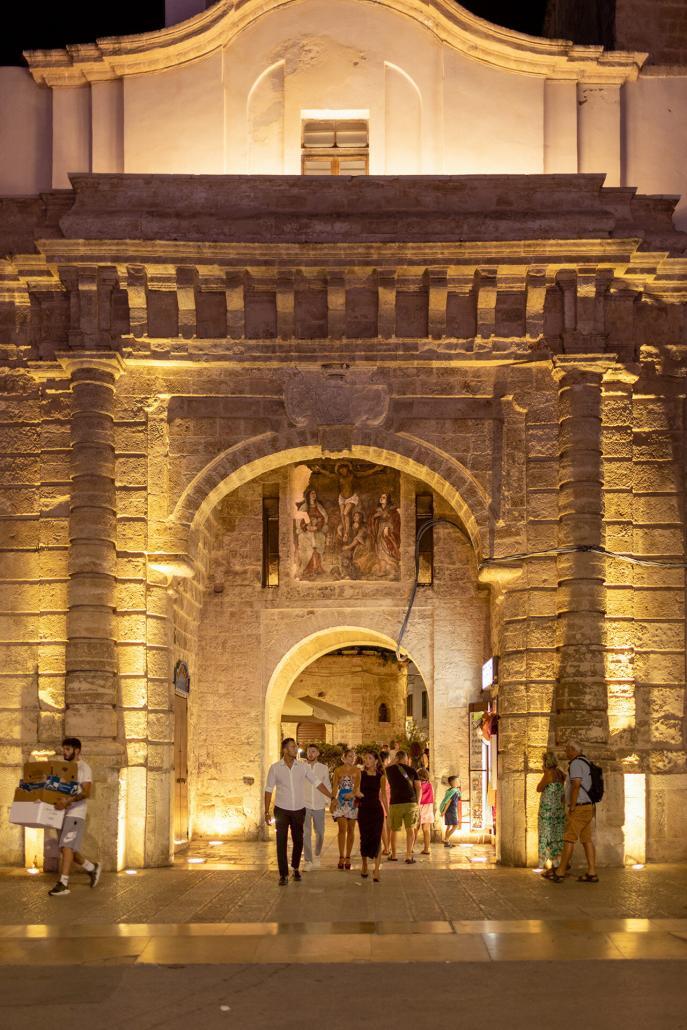 la Porta Grande,  aussi nommé aujourd'hui  l'Arco Marchesale