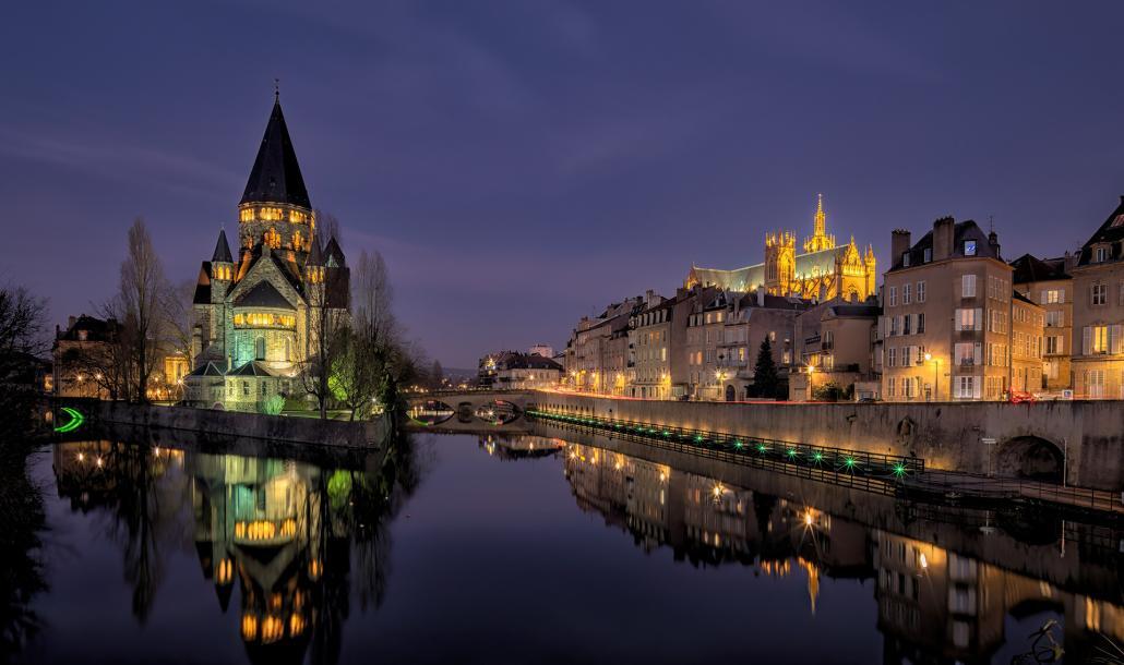 Sur le Moyen-Pont, vous apprécierez une des plus belles vues de la vieille ville de Metz !